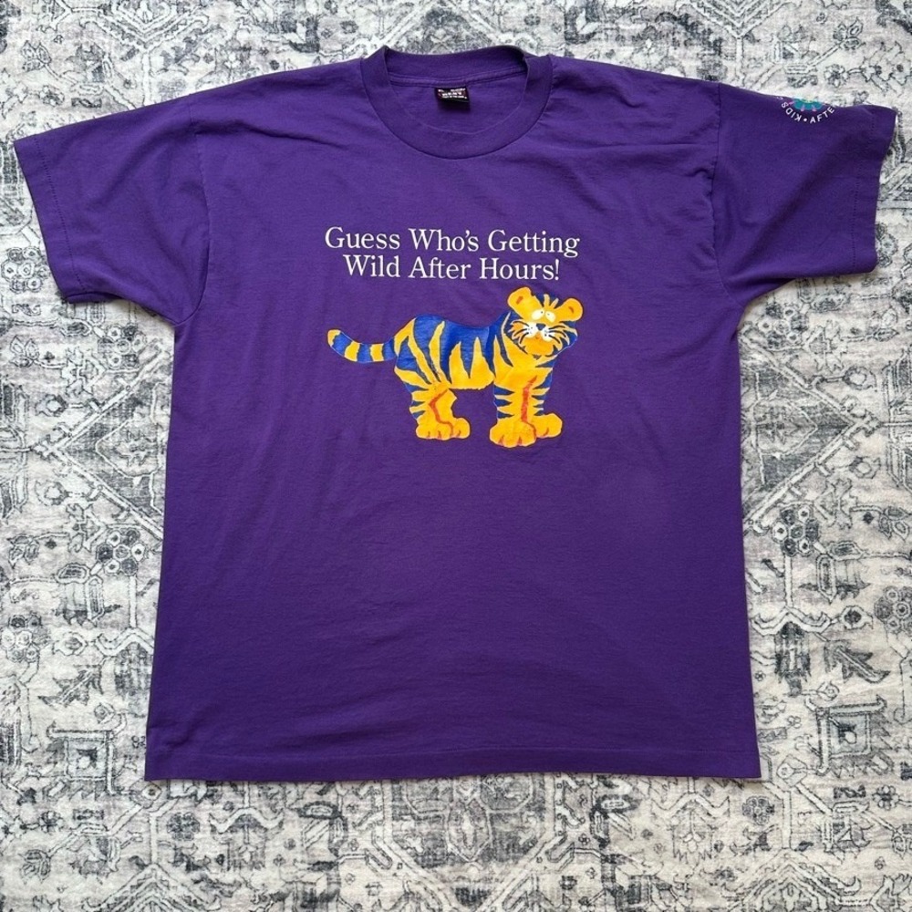 Vintage 90s Fruit of the Loom BEST Tiger Graphic T-Shirt Purple XL Single Stitch